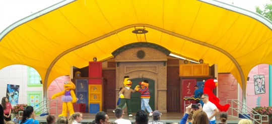 rocking with elmo at sesame place